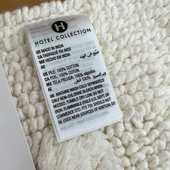 HOTLE COLLECTION Cotton Reversible 21" x 33" Bath Rug - Picture 7 of 8